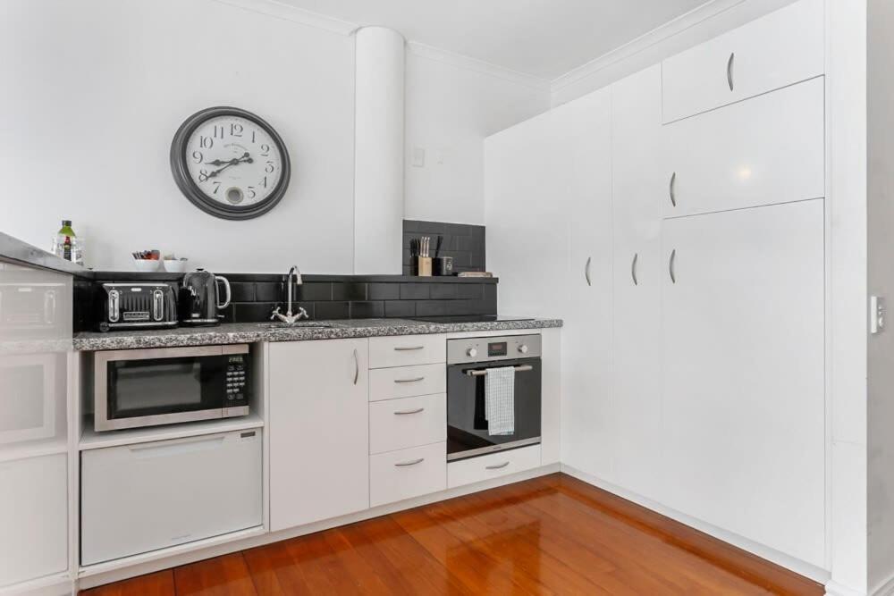 Funky One Bedroom Apartment On Princes Wharf Auckland Buitenkant foto